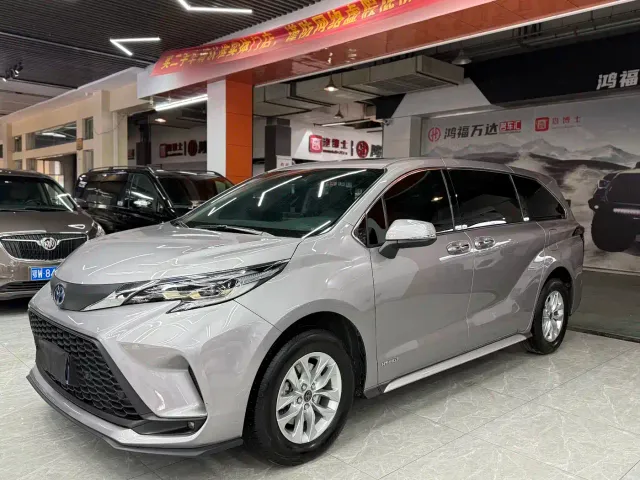 Toyota Granvia — Фото автомобиля 3