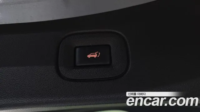 Renault-KoreaSamsung QM6 Новый QM6 2.0 GDe RE Signature 2WD — Фото автомобиля 16