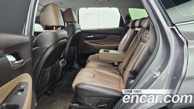 Hyundai Santafe — Фото автомобиля 11