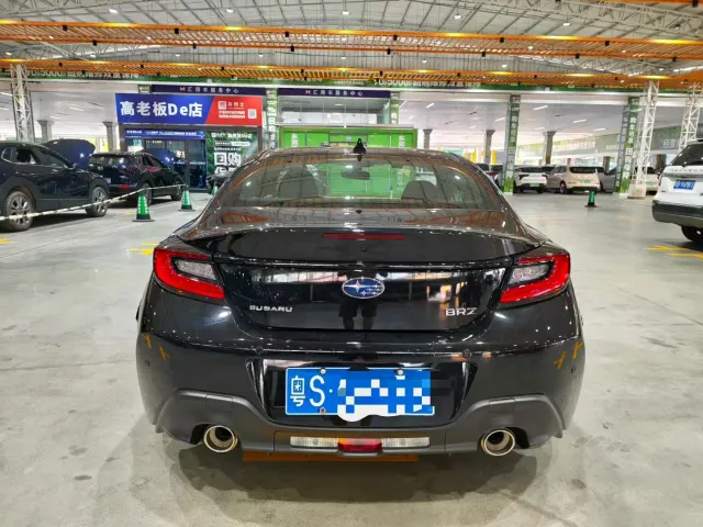 Subaru BRZ — Фото автомобиля 8