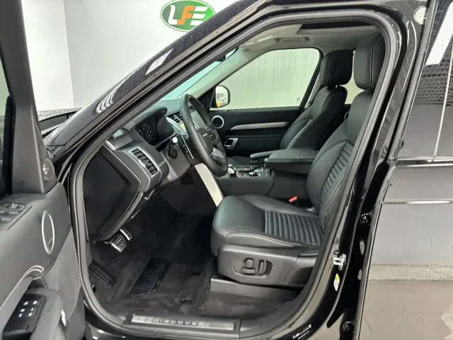 Land Rover Discovery — Фото автомобиля 12