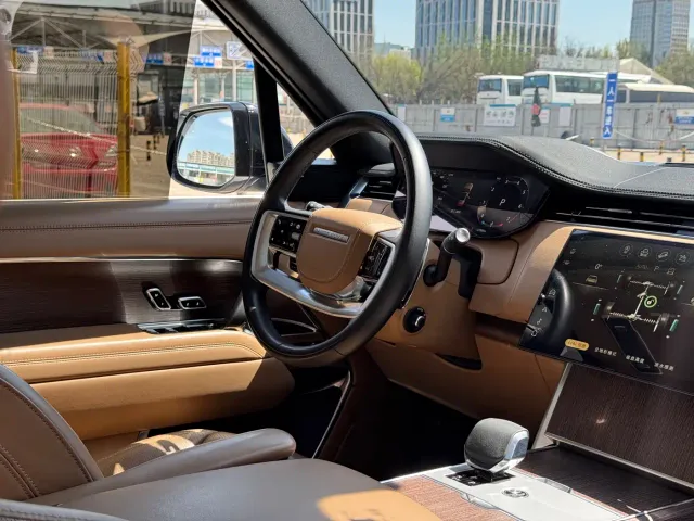 Land Rover Range Rover — Фото автомобиля 22