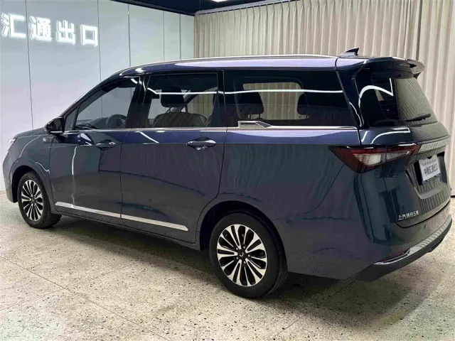 Wuling Jiachen — Фото автомобиля 7