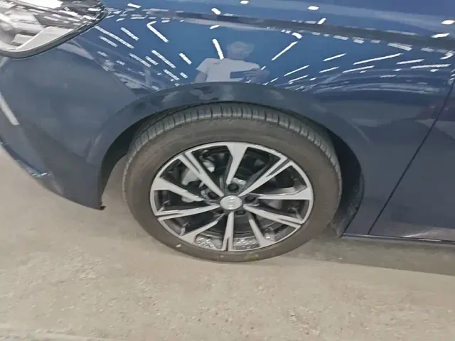 Geely Emgrand — Фото автомобиля 22