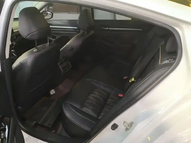Nissan Teana — Фото автомобиля 16