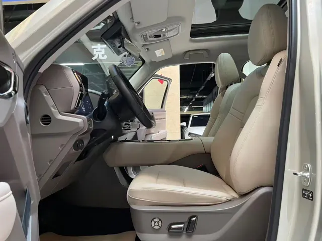 Haval Big Dog — Фото автомобиля 10