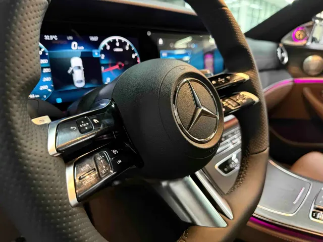 Mercedes-Benz E-Class — Фото автомобиля 15