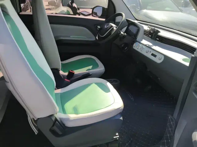 Wuling Hongguang Mini EV — Фото автомобиля 24