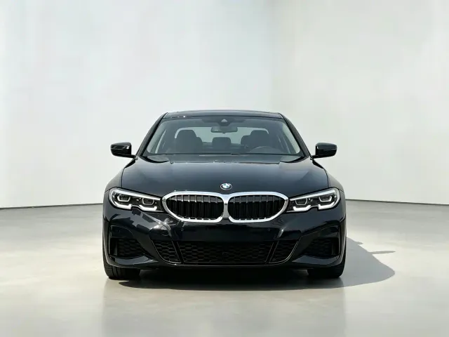 BMW 3 Series — Фото автомобиля 3
