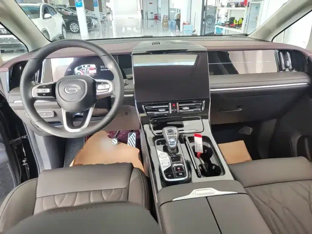 GAC Trumpchi M8 — Фото автомобиля 9