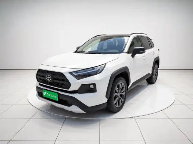 Фотография автомобиля — Toyota RAV4