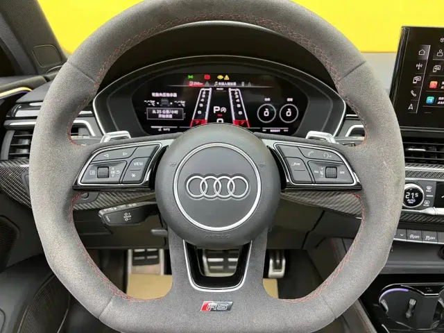 Audi RS 4 — Фото автомобиля 16
