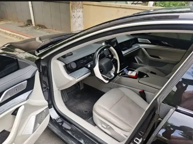 Nezha Auto Nezha S 2022 Model Extended Range 1160km RWD Medium Edition — Фото автомобиля 11