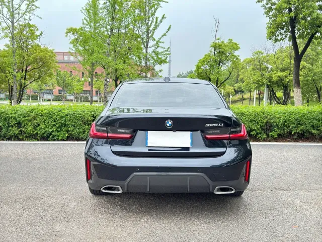 BMW 3 Series — Фото автомобиля 12