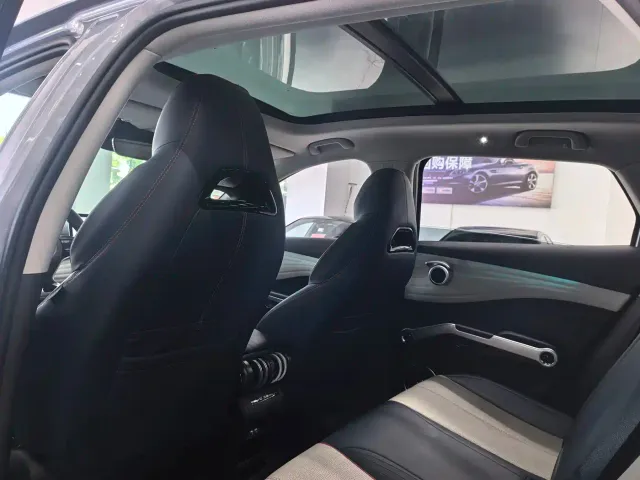 BYD Yuan PLUS — Фото автомобиля 13