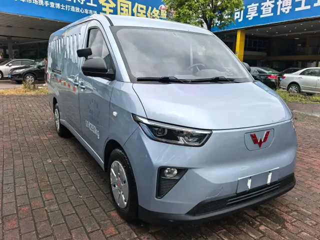 Wuling Yangguang — Фото автомобиля 3