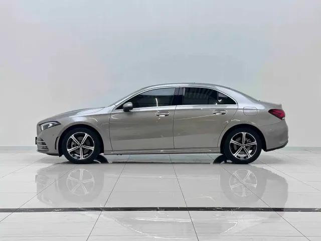 Mercedes-Benz A-Class — Фото автомобиля 5