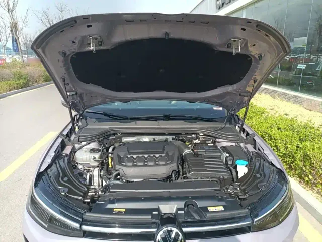 Volkswagen Passat — Фото автомобиля 15
