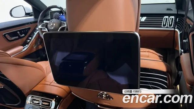 Mercedes-Benz S-Class — Фото автомобиля 14