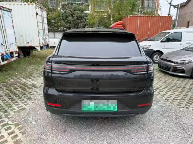 Leapmotor C11 — Фото автомобиля 6