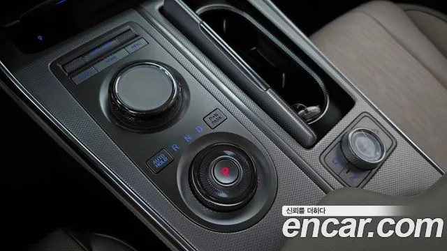 Genesis GV80 — Фото автомобиля 12