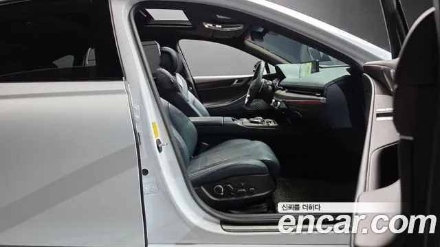 Genesis G80 RG3 — Фото автомобиля 16