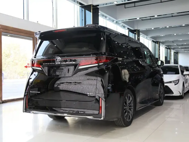 Toyota Vellfire — Фото автомобиля 24