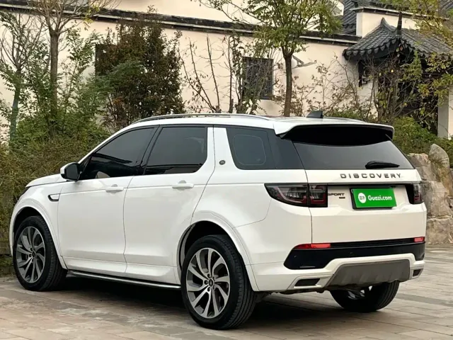 Land Rover Discovery Sport — Фото автомобиля 9