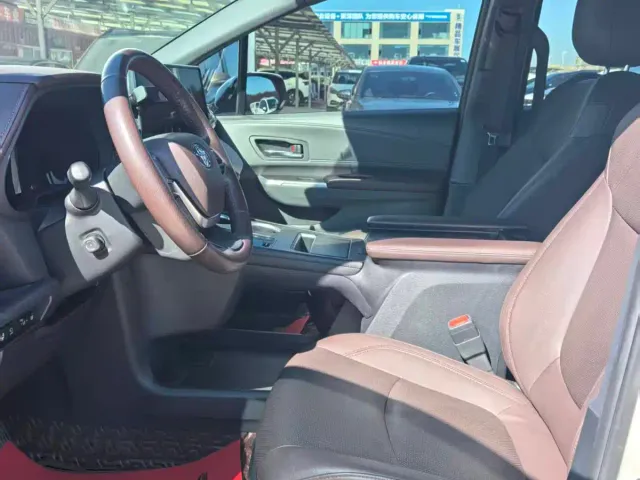 Toyota Granvia — Фото автомобиля 4