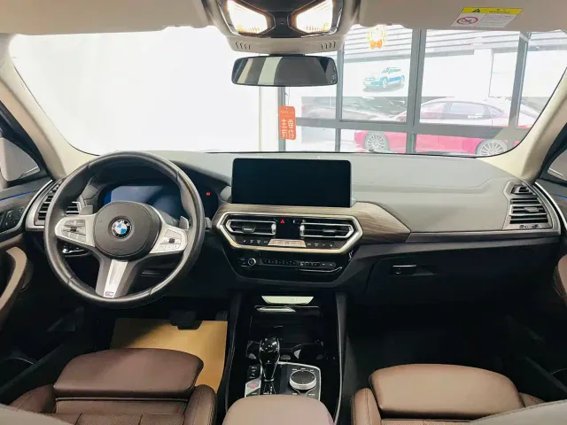 BMW BMW X3 2023 xDrive30i Leading M Night Package — Фото автомобиля 7