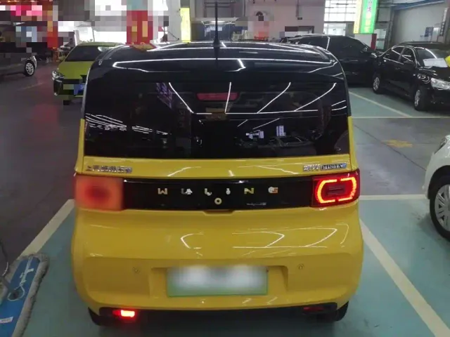 Wuling Hongguang Mini EV — Фото автомобиля 5