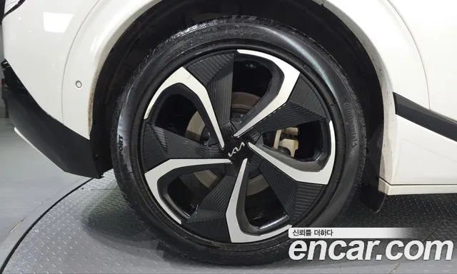 Kia EV6 — Фото автомобиля 5