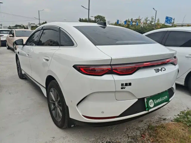 BYD Qin L — Фото автомобиля 4