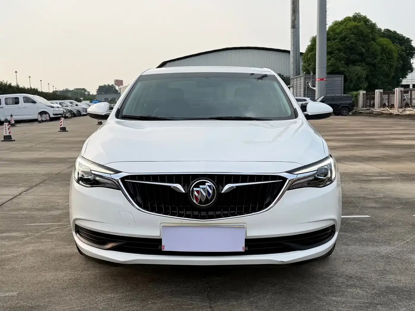 Buick Excelle 2021 Facelift Exemplar 1.5L Auto Elite — Фото автомобиля 2
