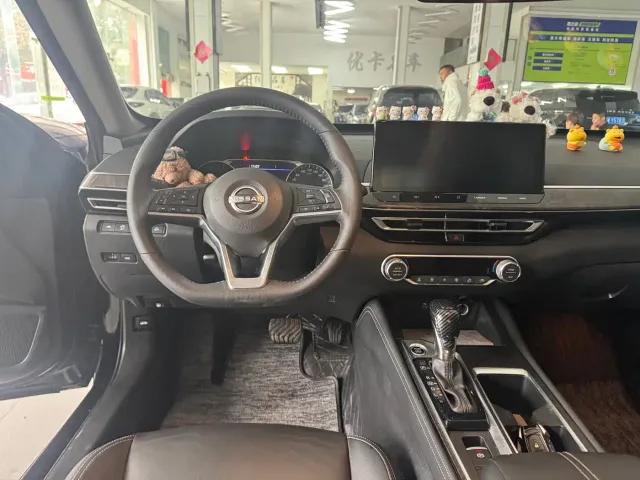 Nissan Teana — Фото автомобиля 6