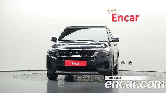Kia Seltos — Фото автомобиля 3