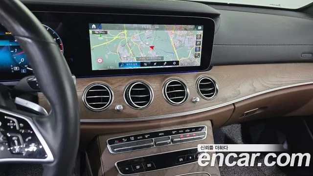 Mercedes-Benz E-Class W213 — Фото автомобиля 18
