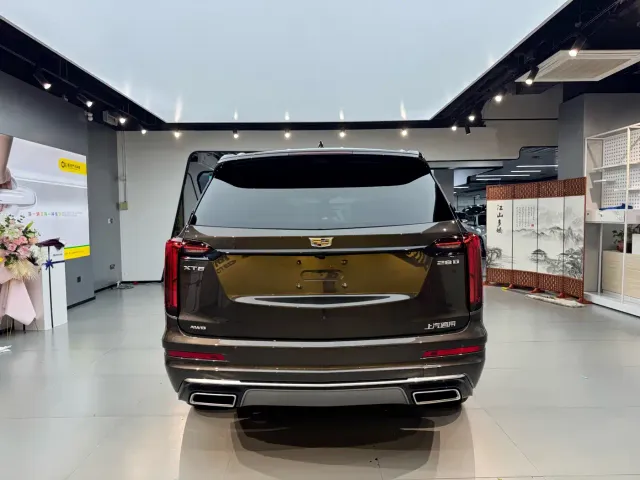 Cadillac XT6 — Фото автомобиля 5