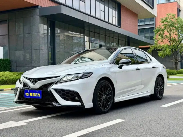 Фотография автомобиля — Toyota Camry