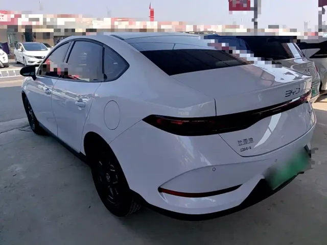 BYD Qin PLUS — Фото автомобиля 4