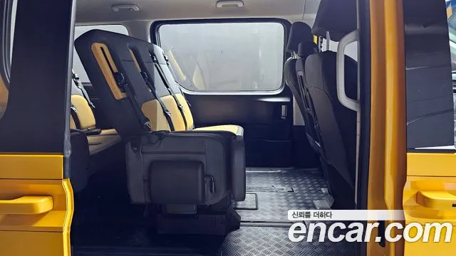 Hyundai Staria Staria L3.5 Школьный автобус — Фото автомобиля 12