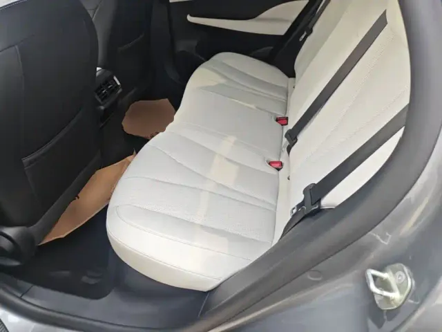 BYD Seal 05 DM-i — Фото автомобиля 16