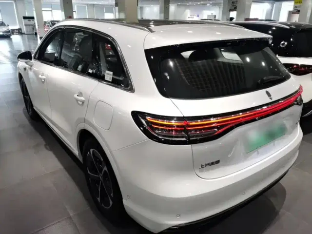 Shangjie SUV — Фото автомобиля 4