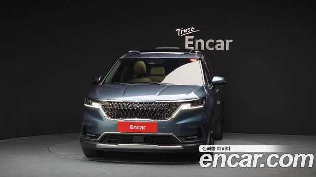 Kia Canival Carnival 4 поколение Бензин 7 мест Signature — Фото автомобиля 3