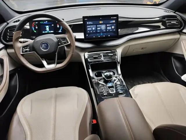 BYD Qin PLUS — Фото автомобиля 9
