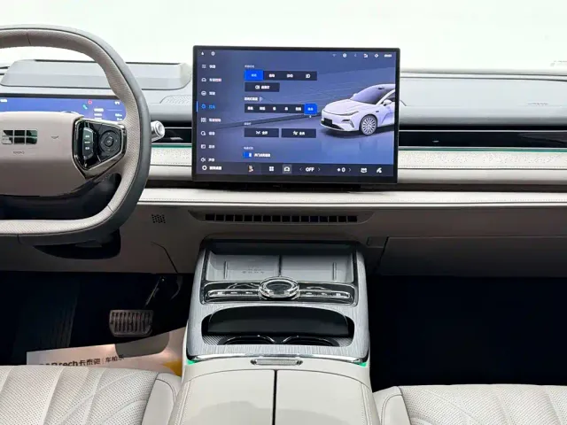 Geely Galaxy Xingyao 8 — Фото автомобиля 29