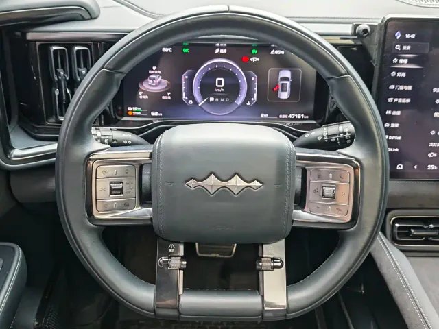 BYD FangChengBao Leopard 5 — Фото автомобиля 11