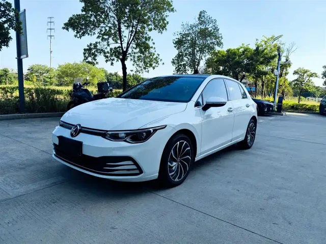 Фотография автомобиля — Volkswagen Golf