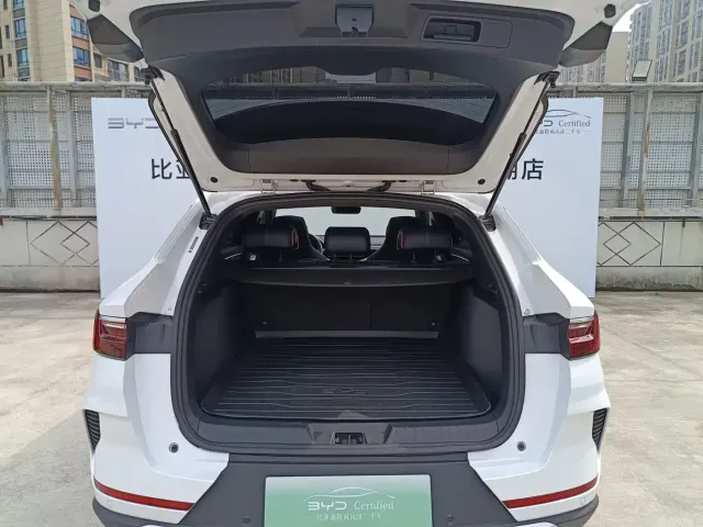 BYD Song PLUS — Фото автомобиля 16