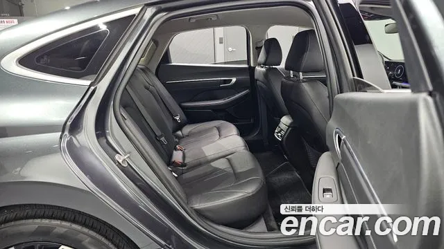 Hyundai Sonata — Фото автомобиля 17